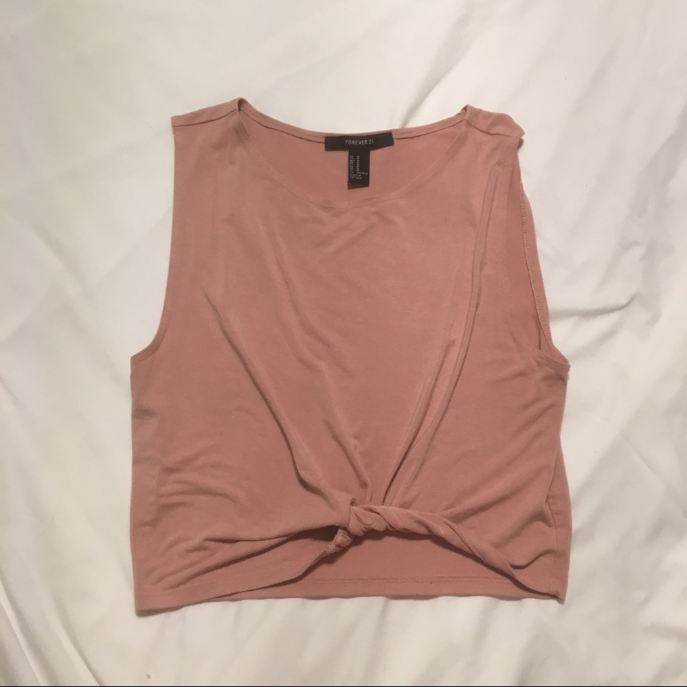 Twist hem crop top
